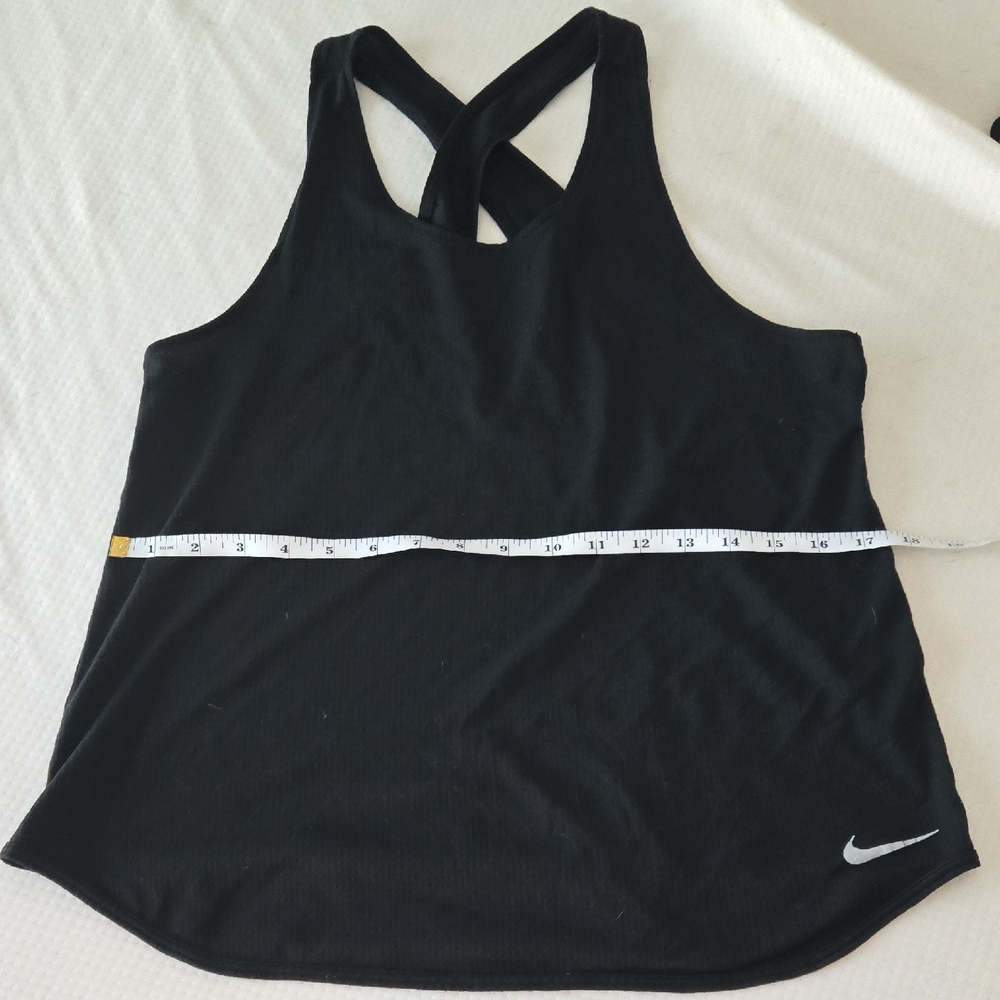Nike Black Sleeveless Athletic Tank Top